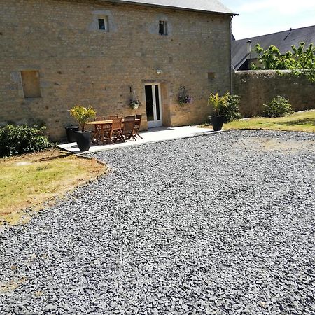 Vila La Ferme De Montigny Asnieres-en-Bessin Exteriér fotografie