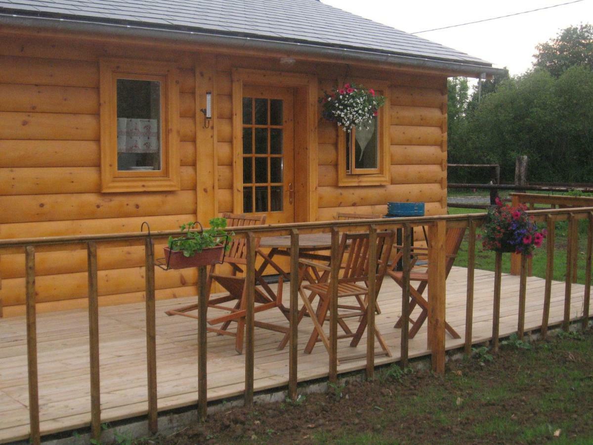 Vila La Ferme De Montigny Asnieres-en-Bessin Exteriér fotografie