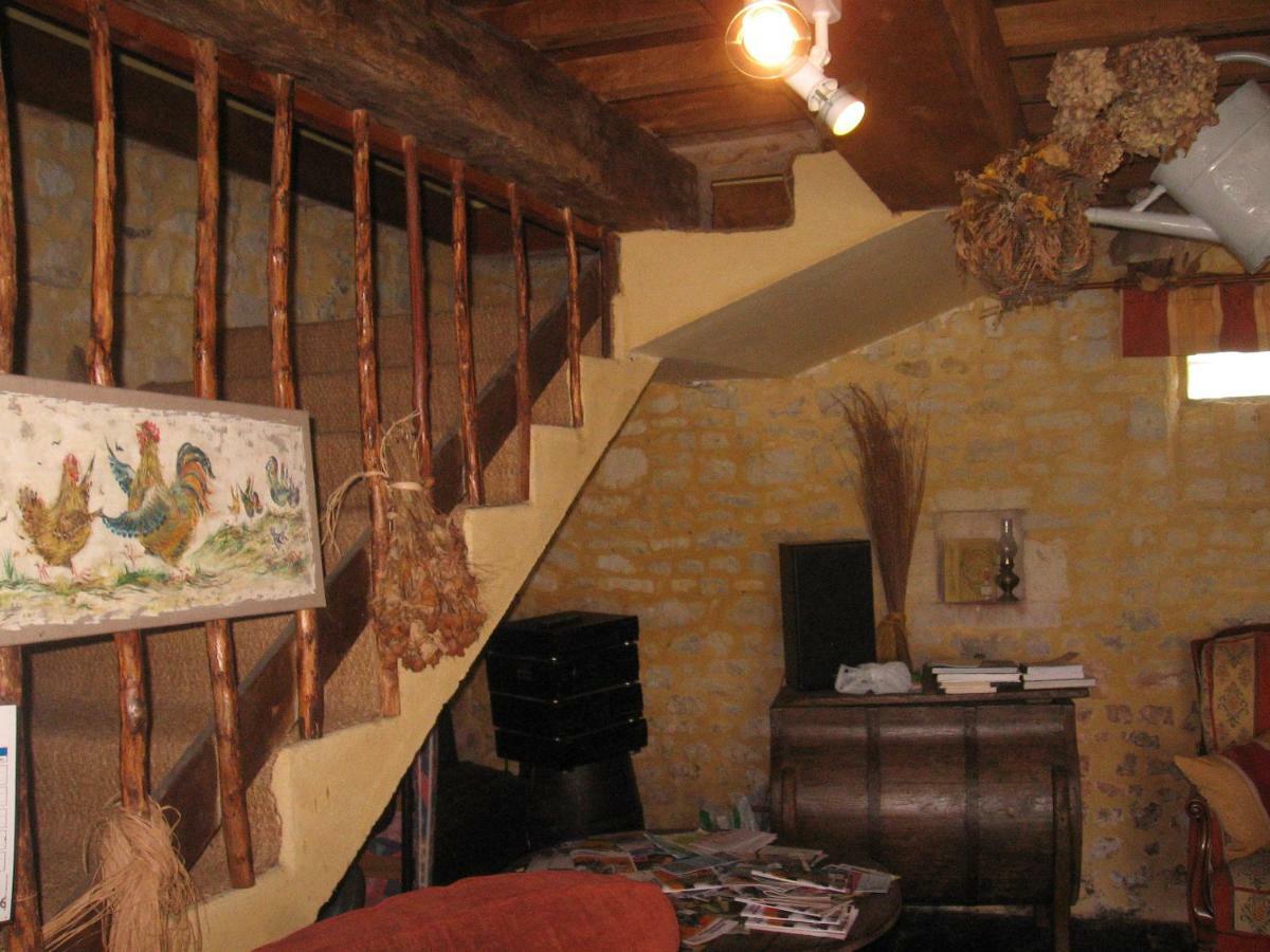Vila La Ferme De Montigny Asnieres-en-Bessin Exteriér fotografie